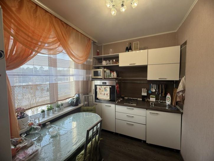 1-комн квартира -, 16