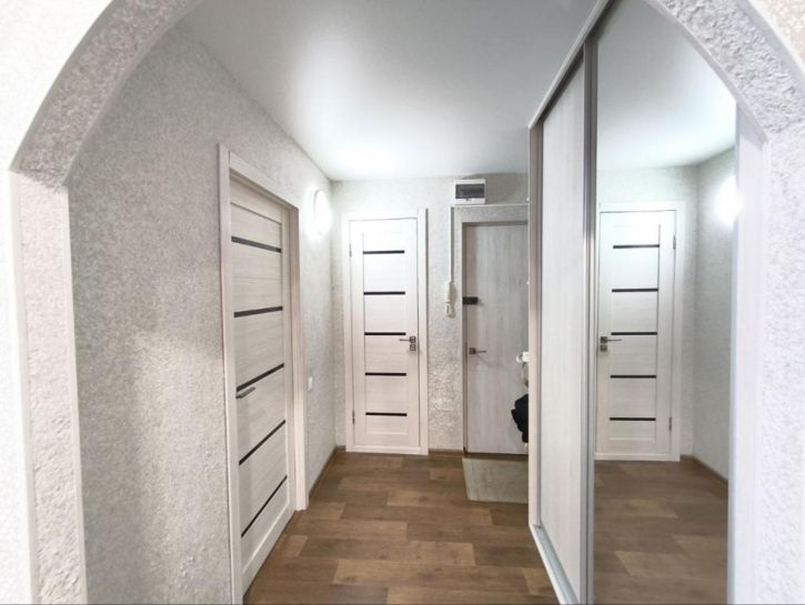 3-комн квартира 10 мкр., 50