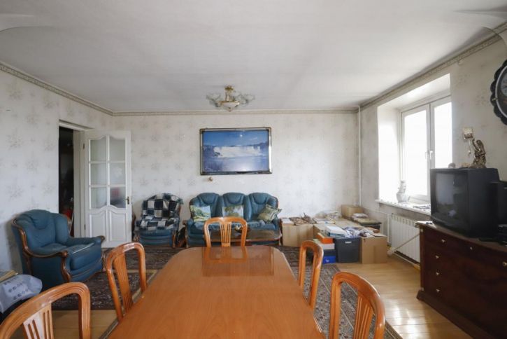 2-комн квартира 89-й кв-л, 19