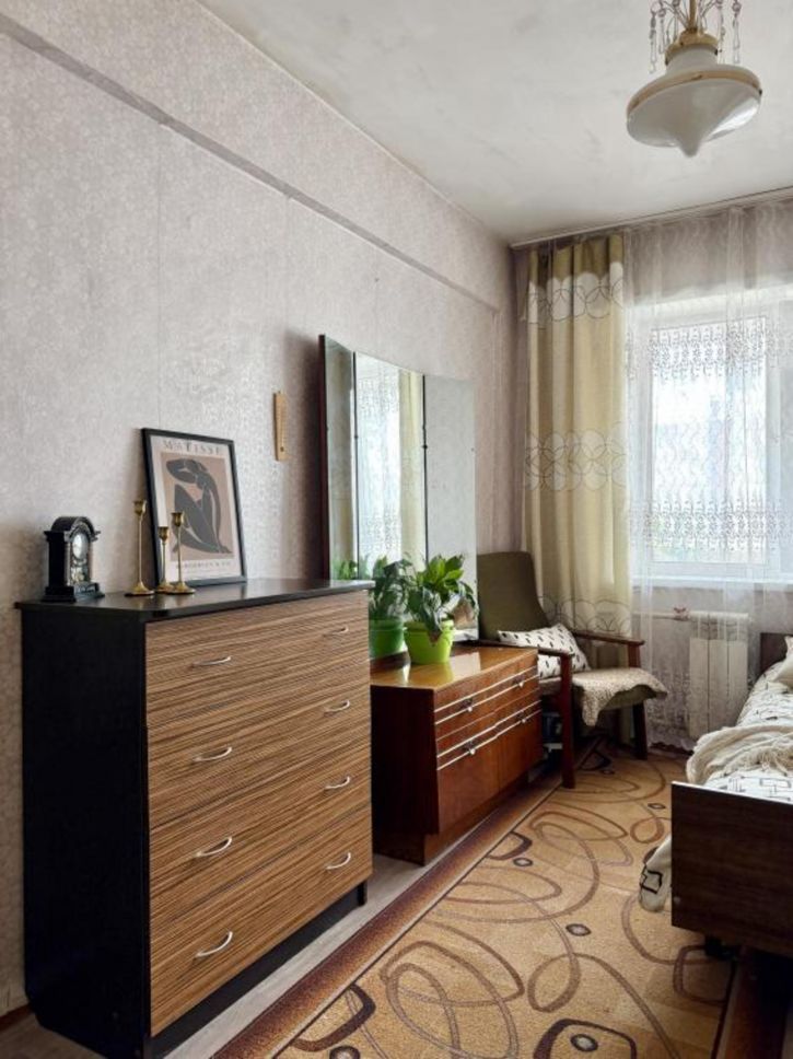 2-комн квартира 95-й кв-л, 14