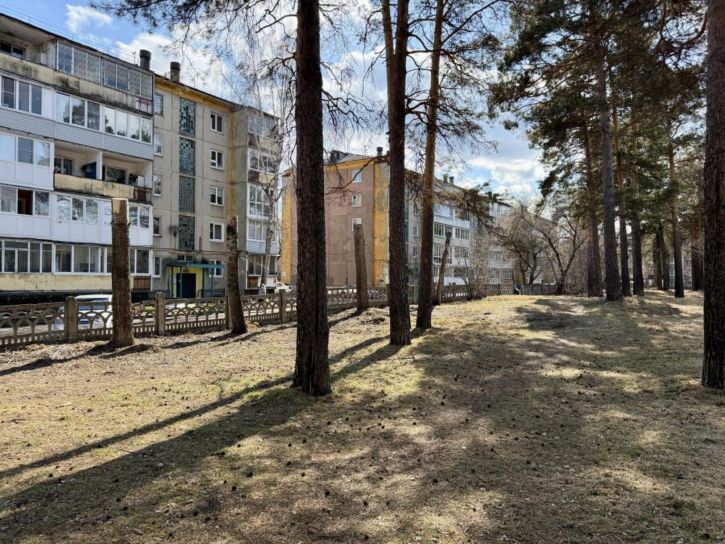 2-комн квартира 95-й кв-л, 14