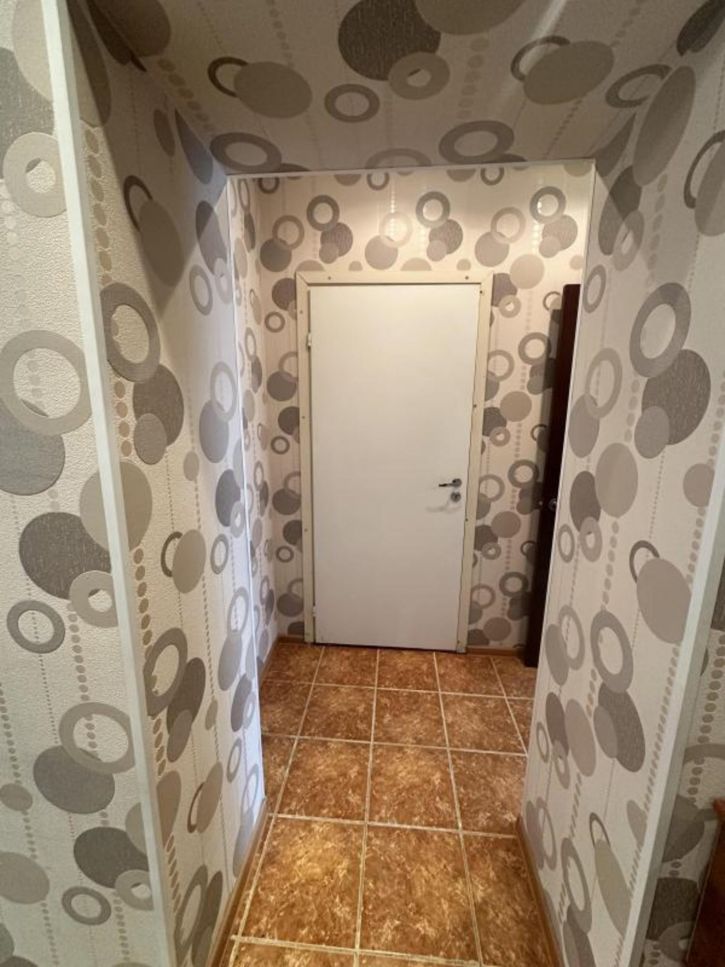 3-комн квартира 1-й кв-л, 14
