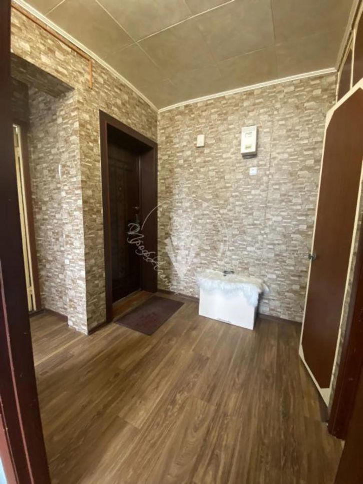 3-комн квартира 10 мкр., 36
