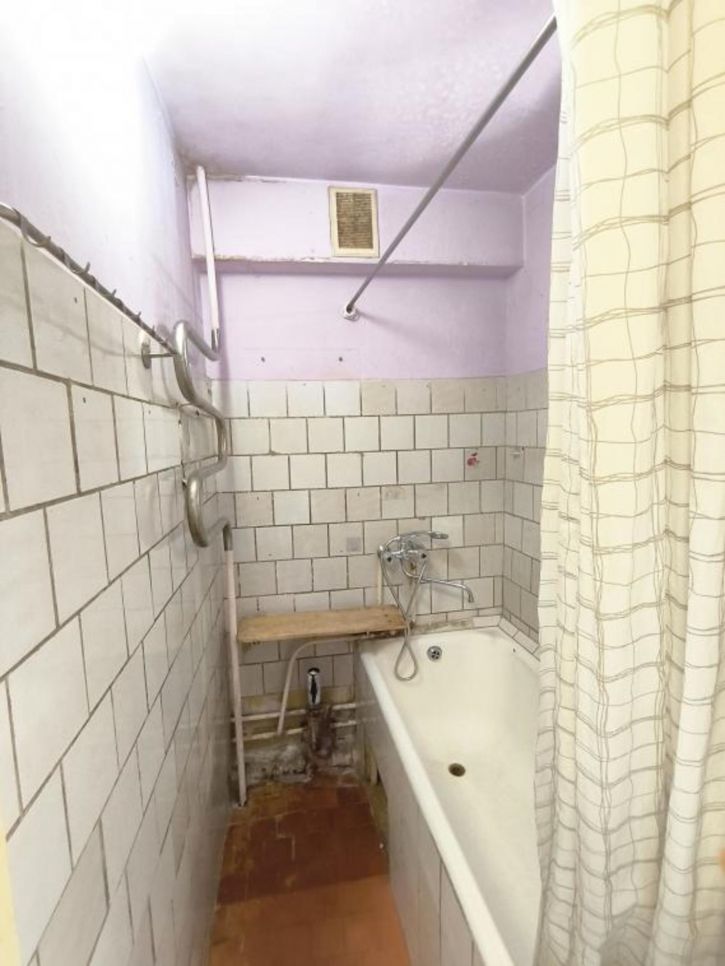 2-комн квартира 11 мкр., 7
