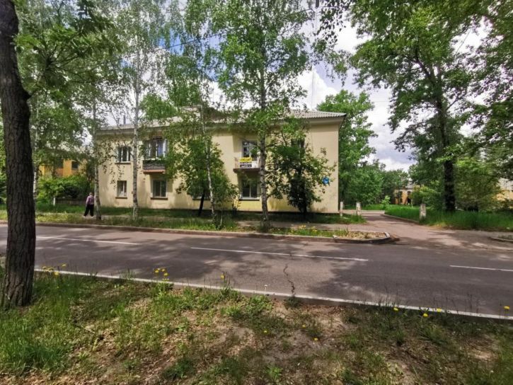 2-комн квартира -, 37