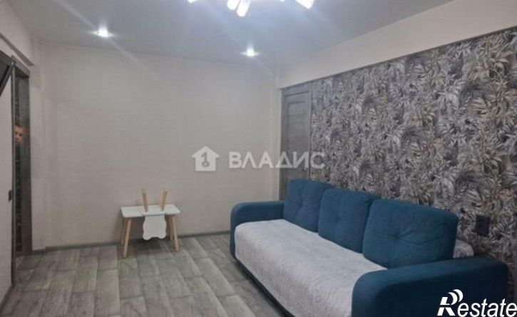 2-комн квартира 13-й микрорайон, 8