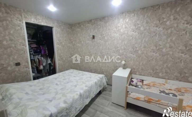 2-комн квартира 13-й микрорайон, 8