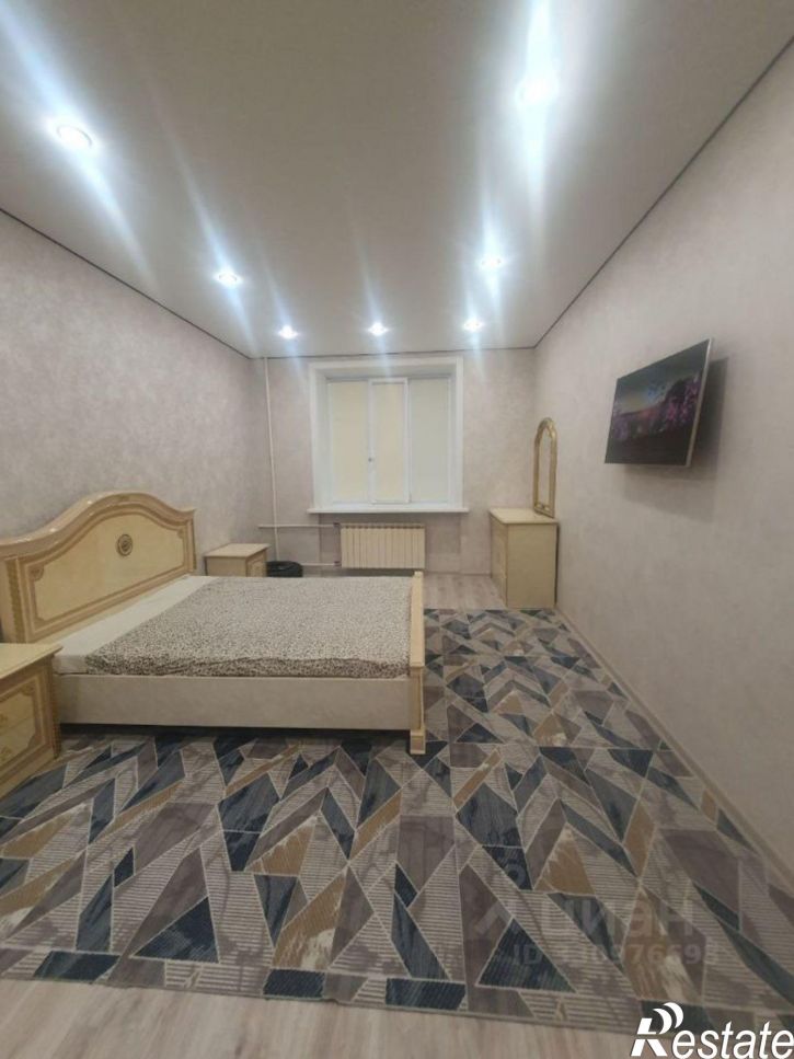 2-комн квартира 81-й квартал, 13