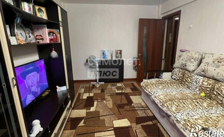 2-комн квартира 6-й микрорайон, 15