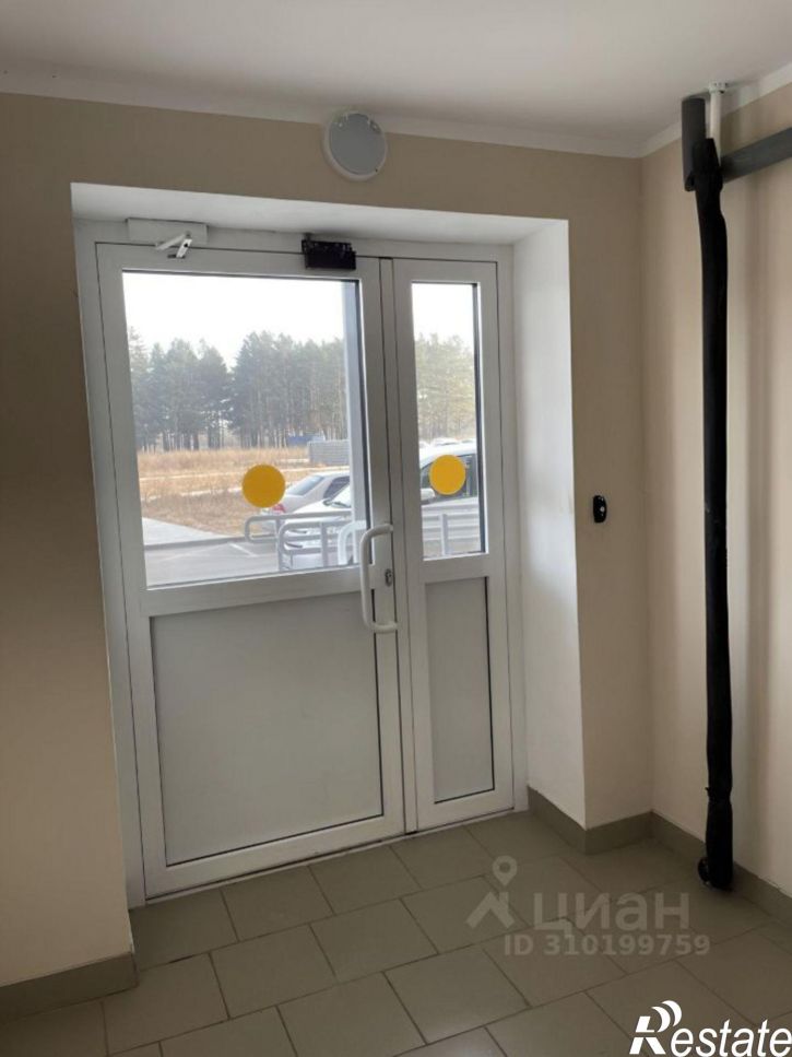 3-комн квартира 31-й микрорайон, 1