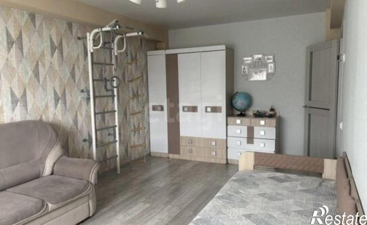 3-комн квартира 18-й микрорайон, 23