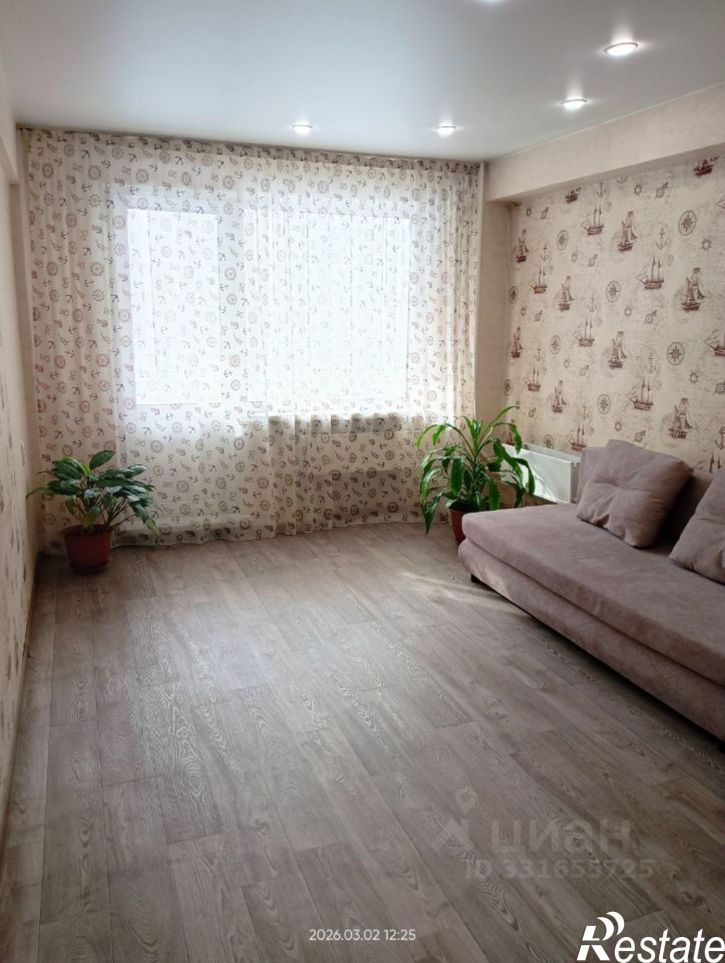 3-комн квартира 33-й микрорайон, 10