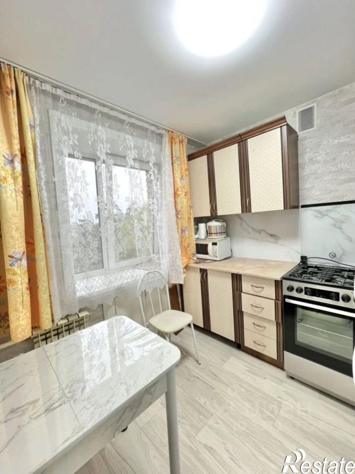 1-комн квартира 12-й микрорайон, 21