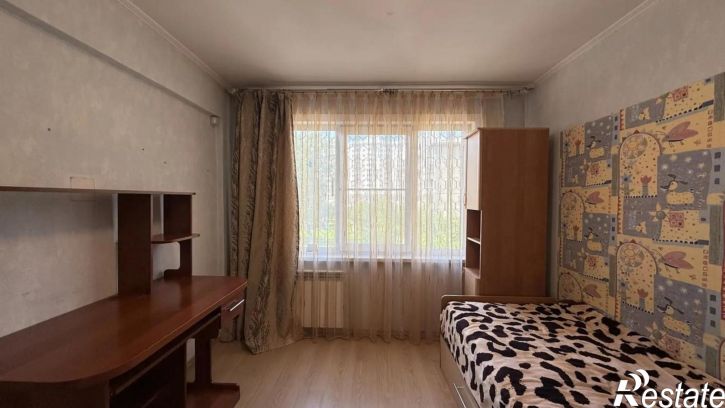 3-комн квартира -, 7