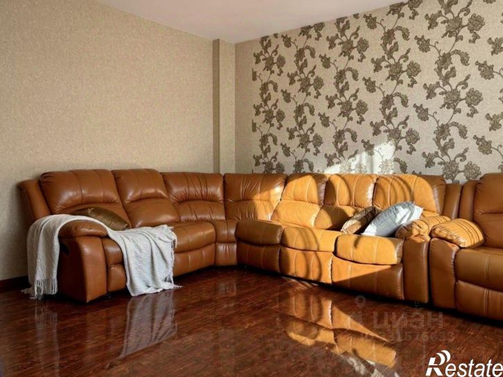 3-комн квартира 18-й мкр, 7