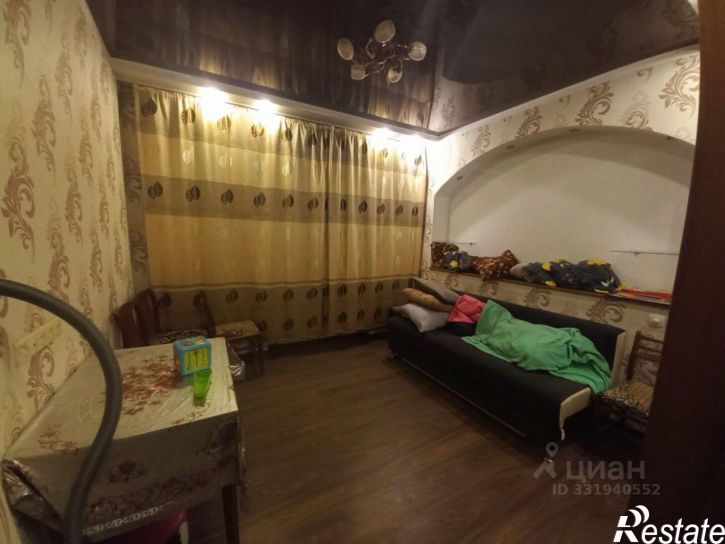 4-комн квартира 74 кв-л, д.8