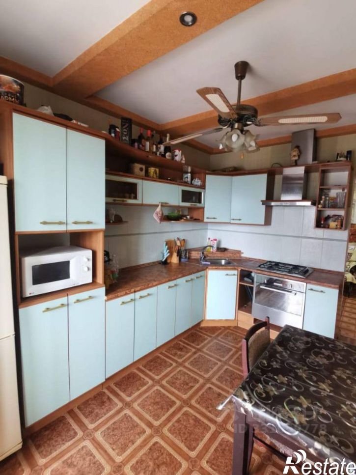 3-комн квартира 32-й микрорайон, 2