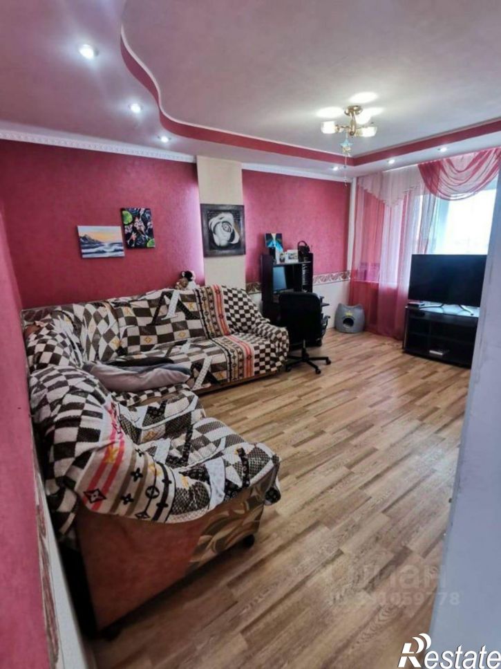 3-комн квартира 32-й микрорайон, 2