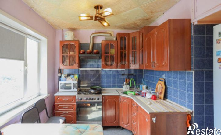 2-комн квартира 6-й микрорайон, 13