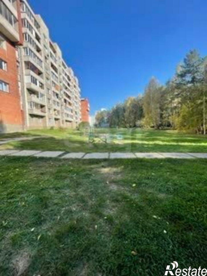 2-комн квартира 33-й микрорайон, 11