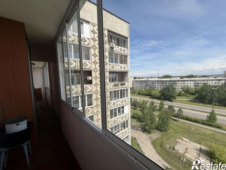 3-комн квартира 8 мкр, д.93