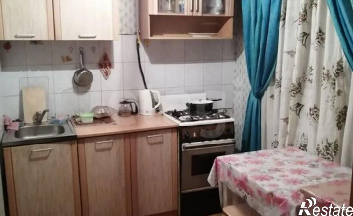 2-комн квартира 8-й микрорайон, 92