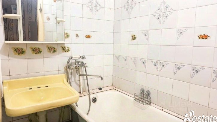 3-комн квартира 6а мкр, 15