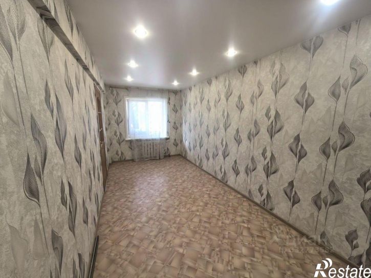 2-комн квартира Ангарский район, 8 мкр, д.3