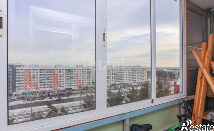 3-комн квартира 33-й микрорайон, 1