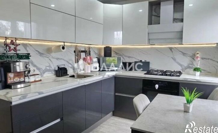 3-комн квартира 7-й микрорайон, 5