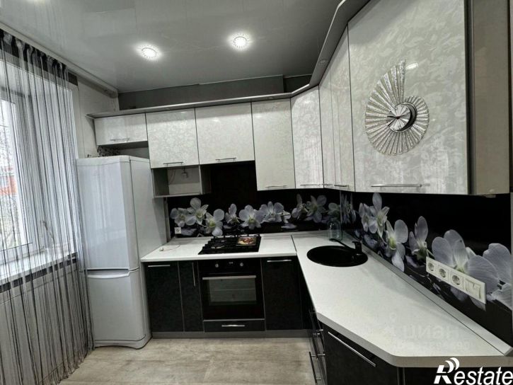 2-комн квартира 61 кв-л, д.13