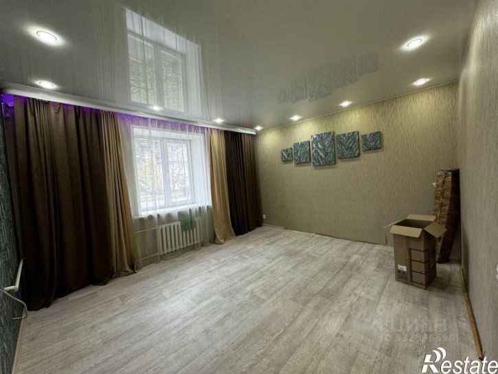 2-комн квартира 61 кв-л, д.13
