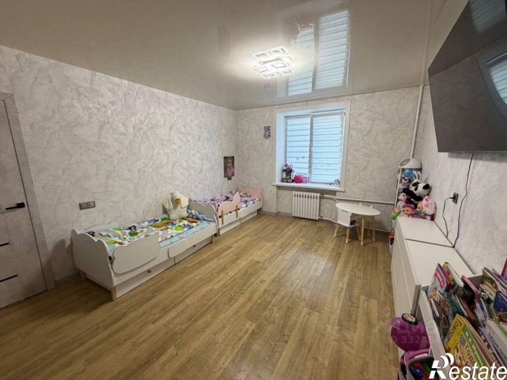 2-комн квартира 18 кв-л, д.12