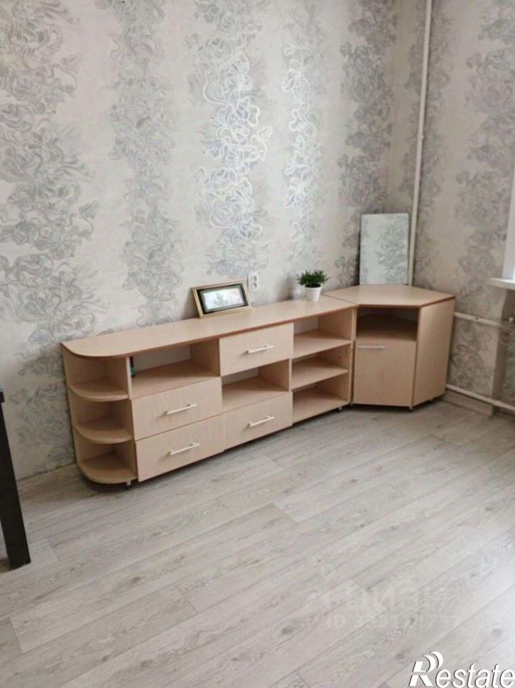 Комната Ангарский район, Б кв-л, д.12