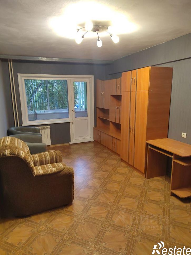 1-комн квартира 8-й микрорайон, 94