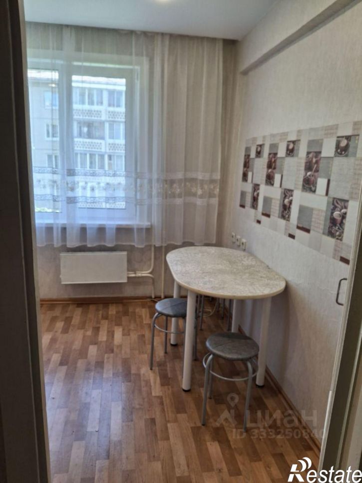 1-комн квартира 32-й микрорайон, 3