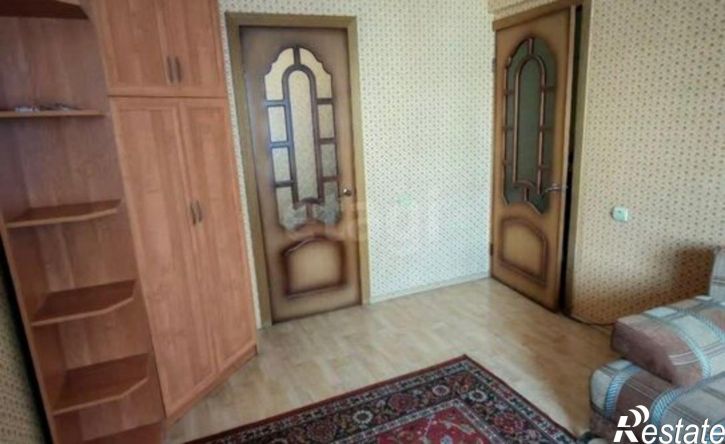 3-комн квартира 8-й микрорайон, 15