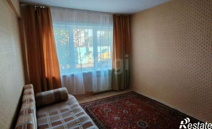 3-комн квартира 8-й микрорайон, 15
