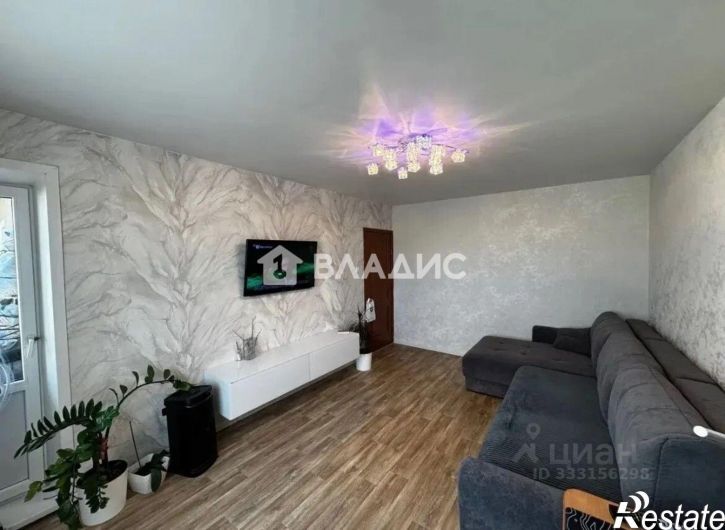 3-комн квартира 7-й микрорайон, 1