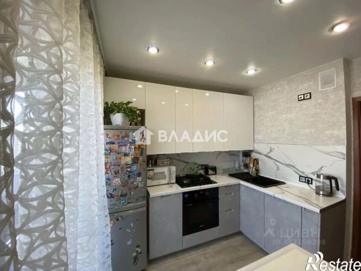 3-комн квартира 7-й микрорайон, 1