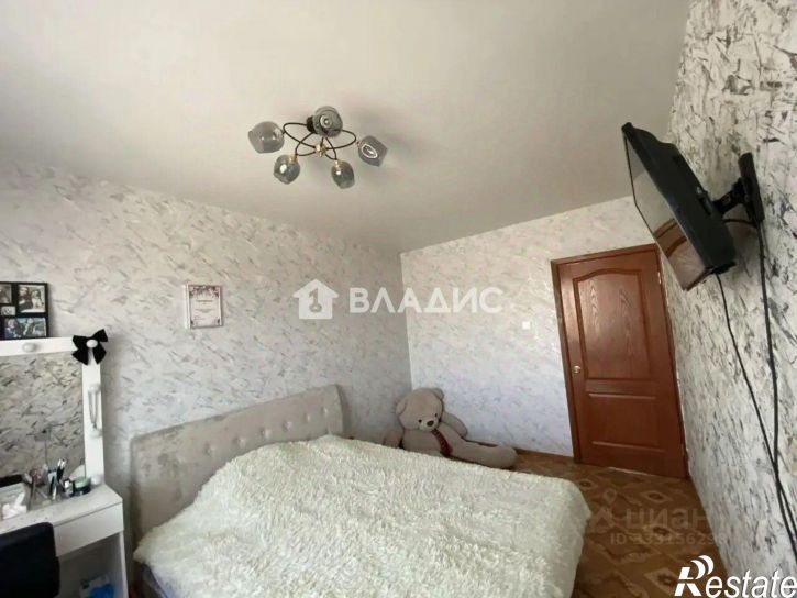 3-комн квартира 7-й микрорайон, 1