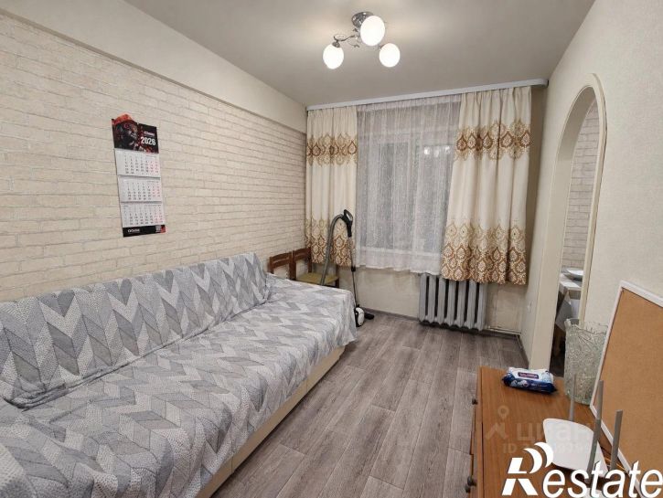 2-комн квартира 12-й микрорайон, 3
