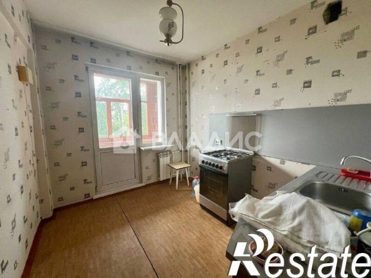 3-комн квартира микрорайон 17А, 25