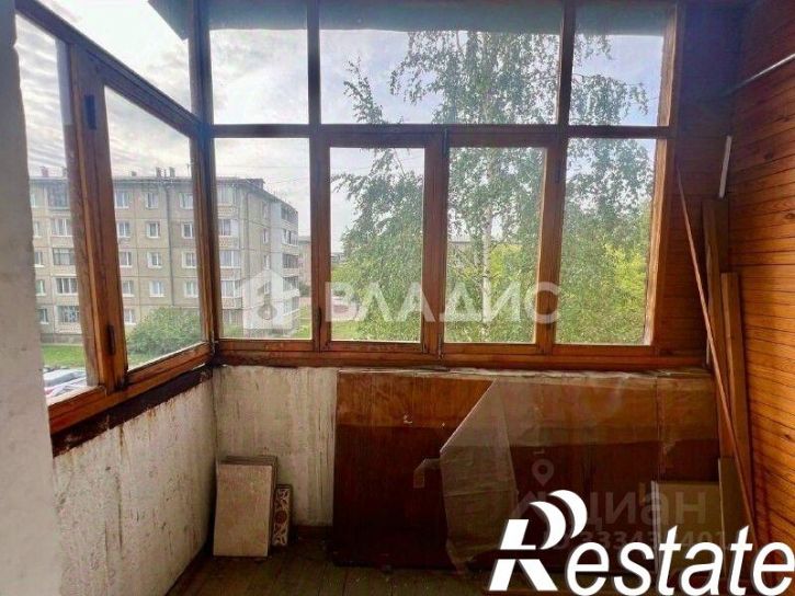 3-комн квартира микрорайон 17А, 25