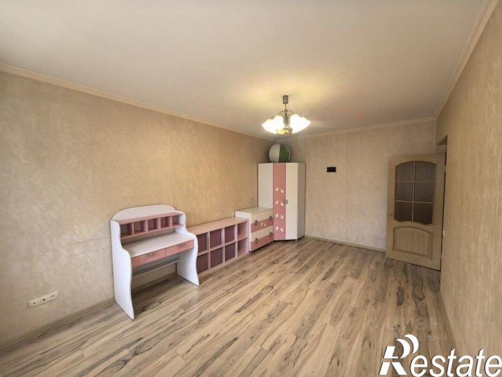 3-комн квартира Ангарский район, Б кв-л, д.5
