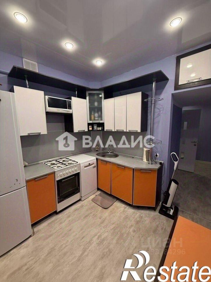 2-комн квартира 107-й квартал, 4