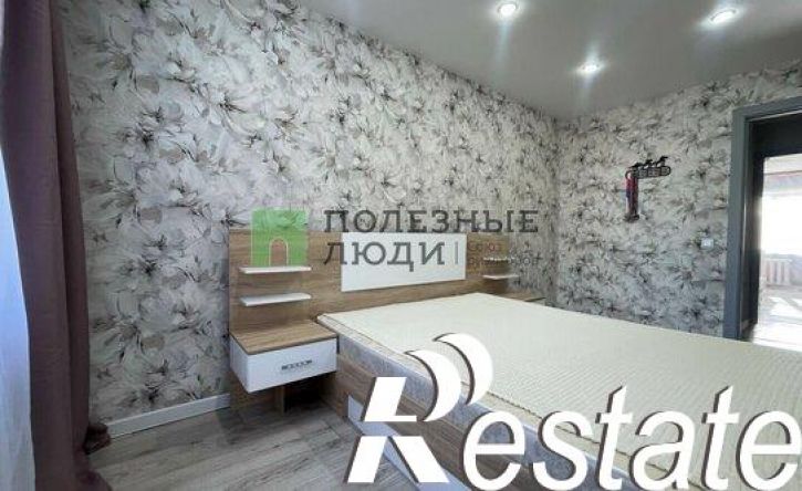 3-комн квартира 82-й квартал, 9