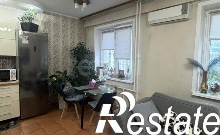 2-комн квартира 33-й микрорайон, 1