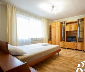 1-комн, 40кв м, этаж 4/10 29 мкр, 17