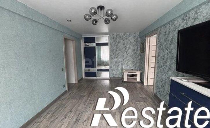 3-комн квартира 8-й микрорайон, 4